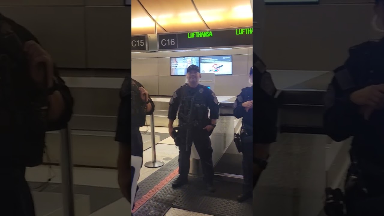 LAX airport police amazing cops at lax tom Bradley international terminal