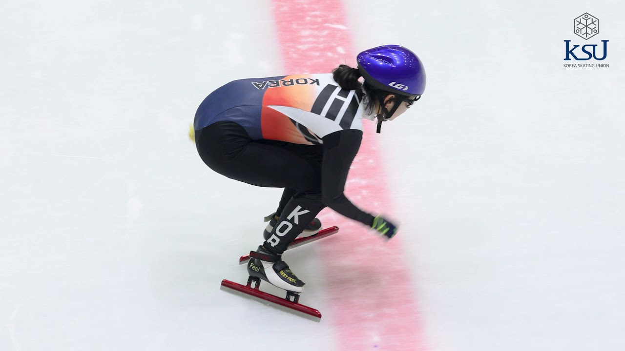 33. 팔 흔들며 직선과 한 손 내리며 코너 스케이팅 활주