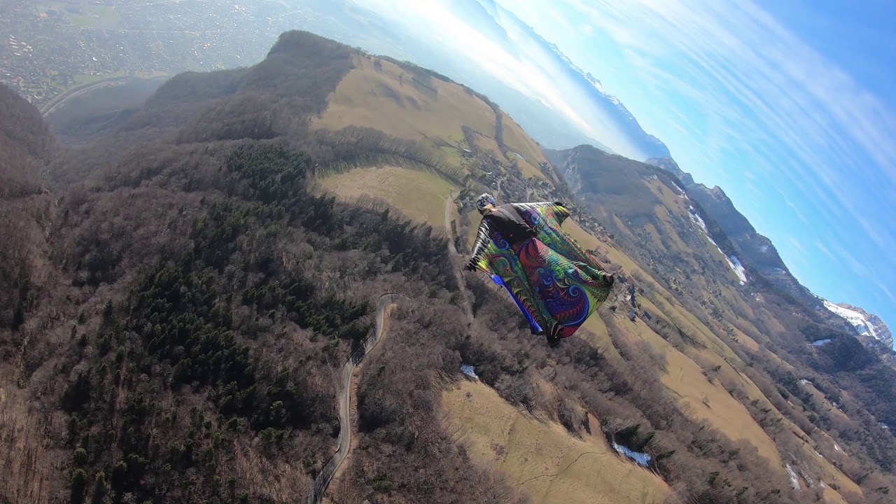 Acrobatic Wingsuit BASE Dent de Crolles