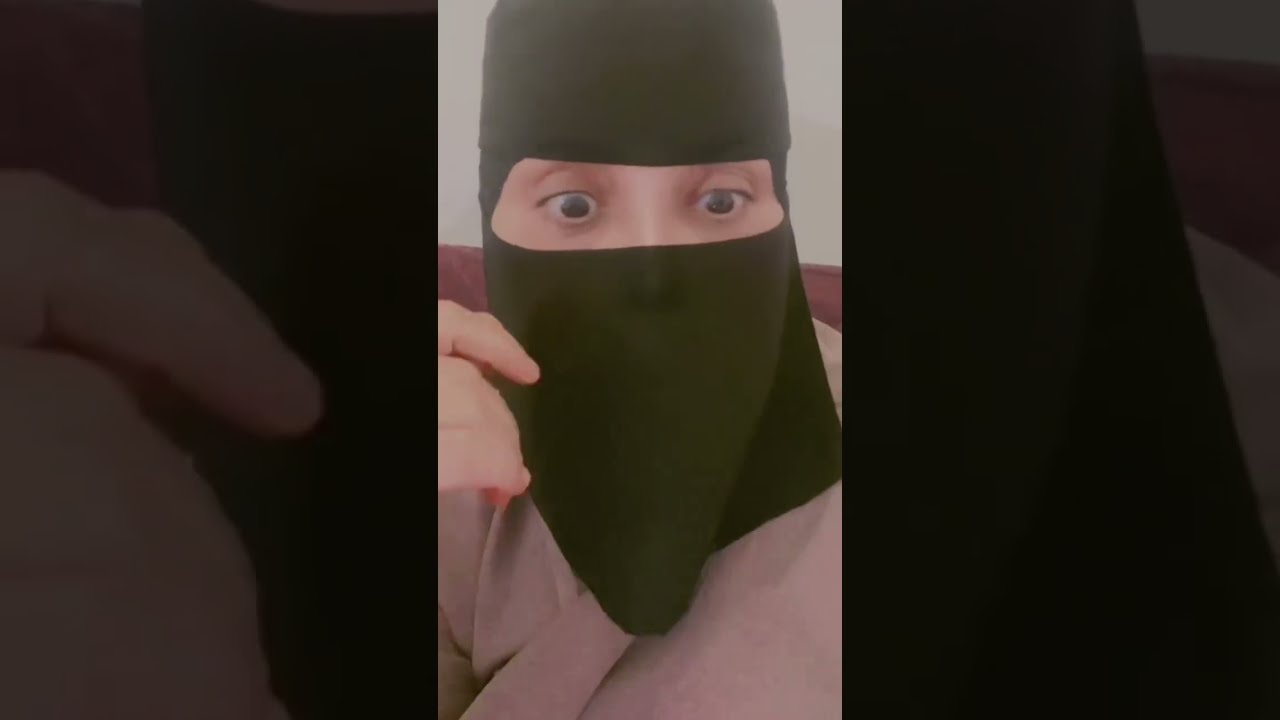 ابغى فحل عرراب 🥱 يدخله في كل مكان حتى في عيوني 