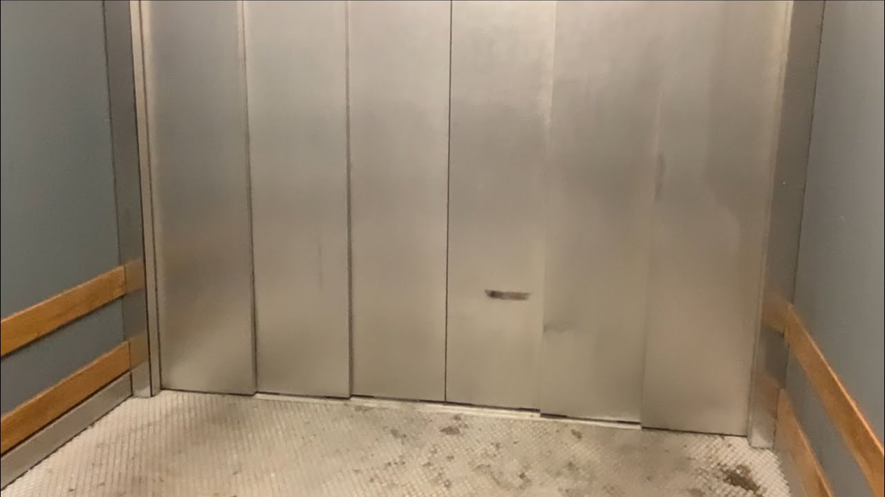 Autoaufzug Aufzugsdienst München im City Hotel