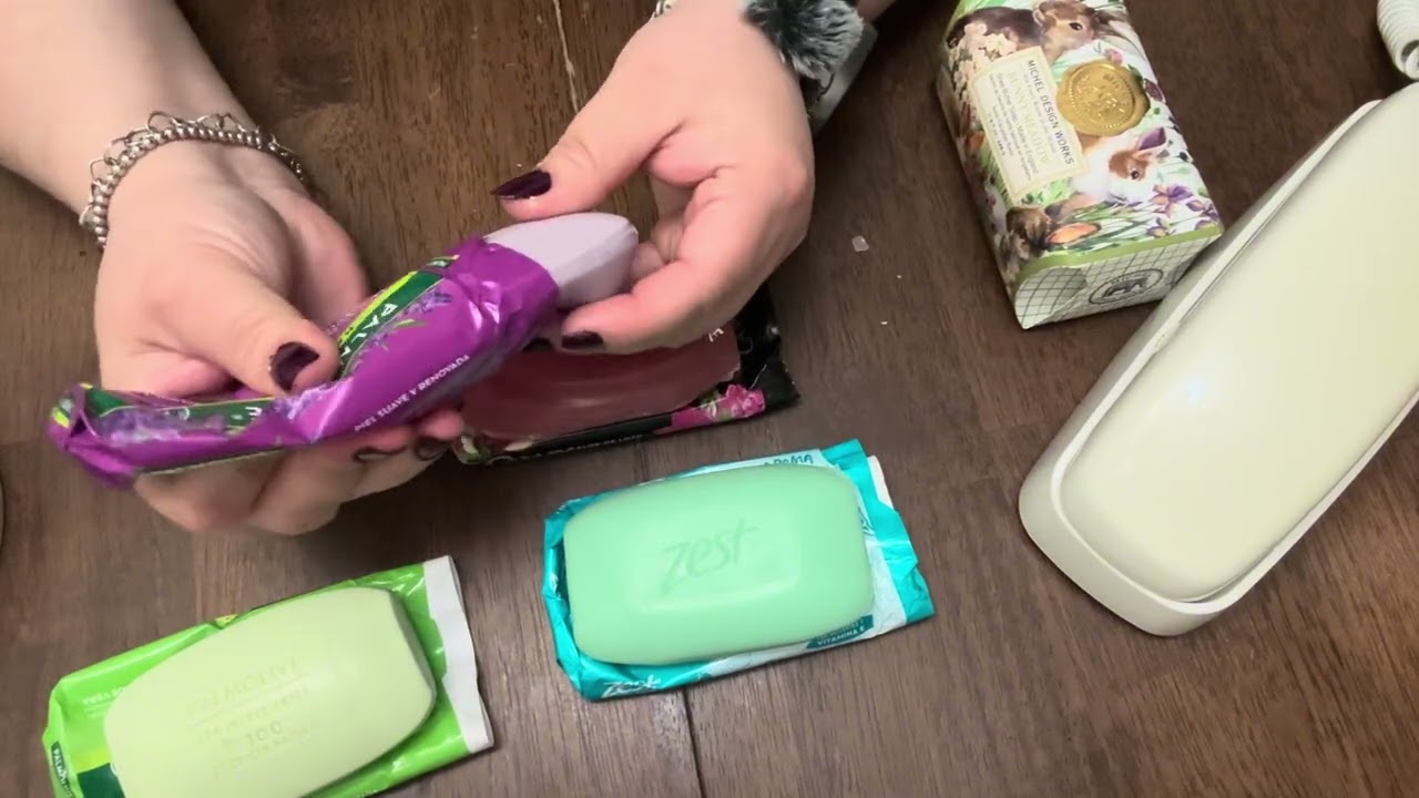 Opening up a new set of Palmolive 🧽🫧🧼 #asmrsoapcutting #palmolive#camay 