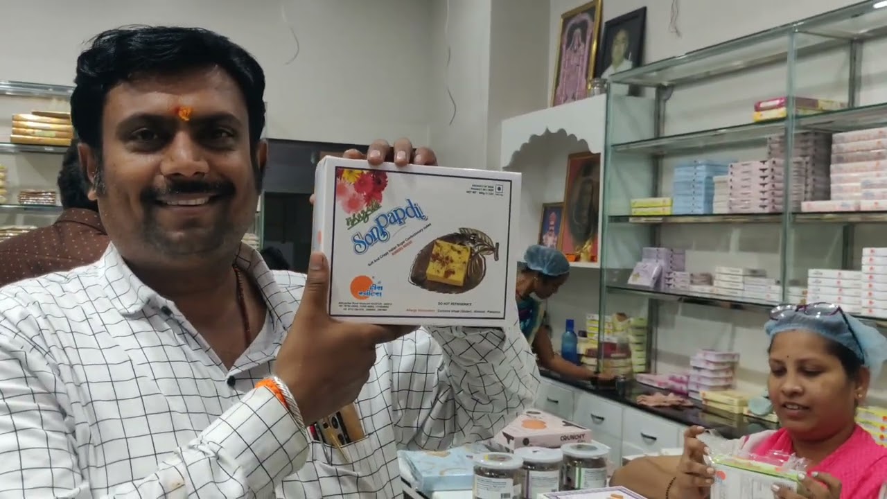 Shree Heera Sweets, Nagpur। श्री हीरा स्वीट्स। All fruits flavour Sweet।