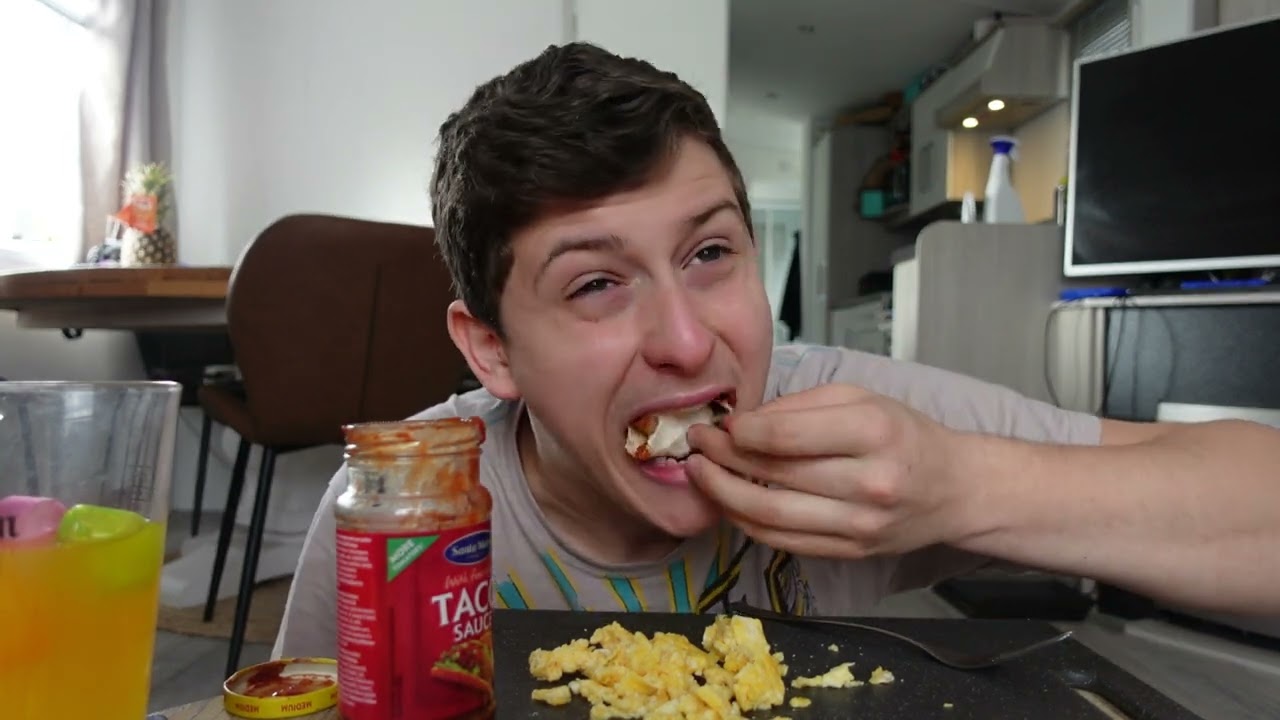 Scrambled Eggs Mukbang
