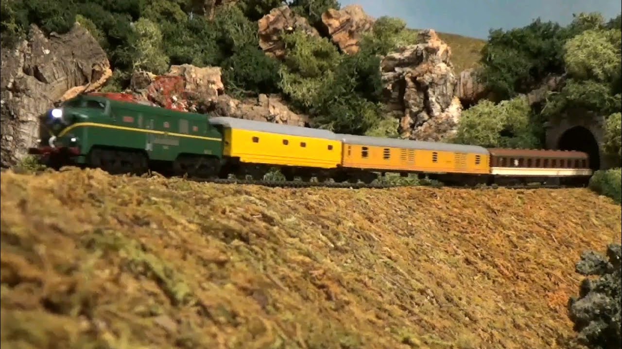 ESCALA N  : 100 Trenes en el Puerto de Pajares 12a parte