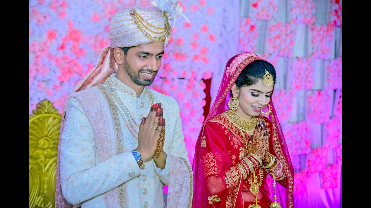Most Adorable Jaimala Video 😘 | North Indian Wedding | Risha & Rajeev