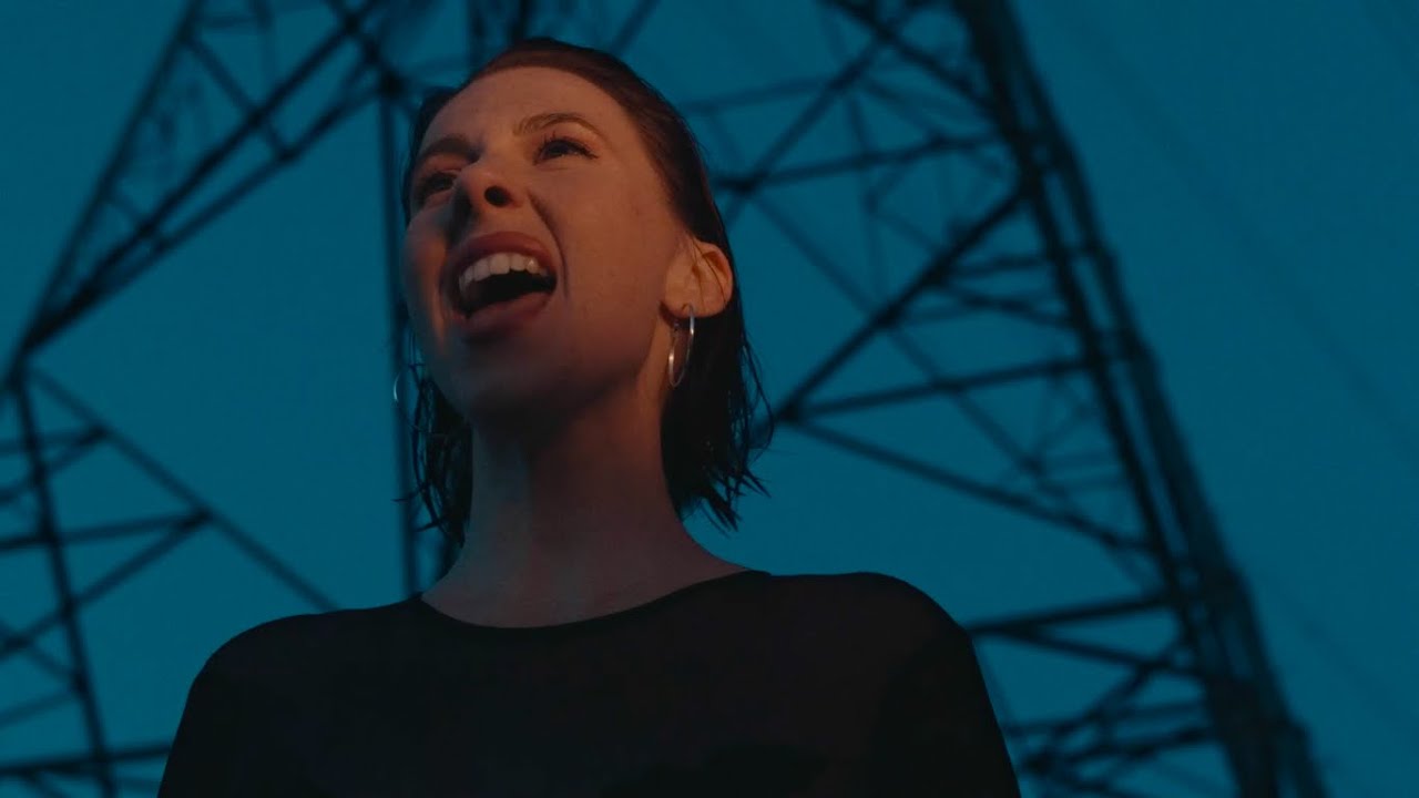 Georgia van Etten - Deep Black Water [Official Music Video]