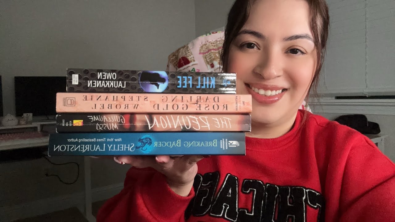 ASMR| Giving my books a massage 📚- some gripping  & page sounds 😴
