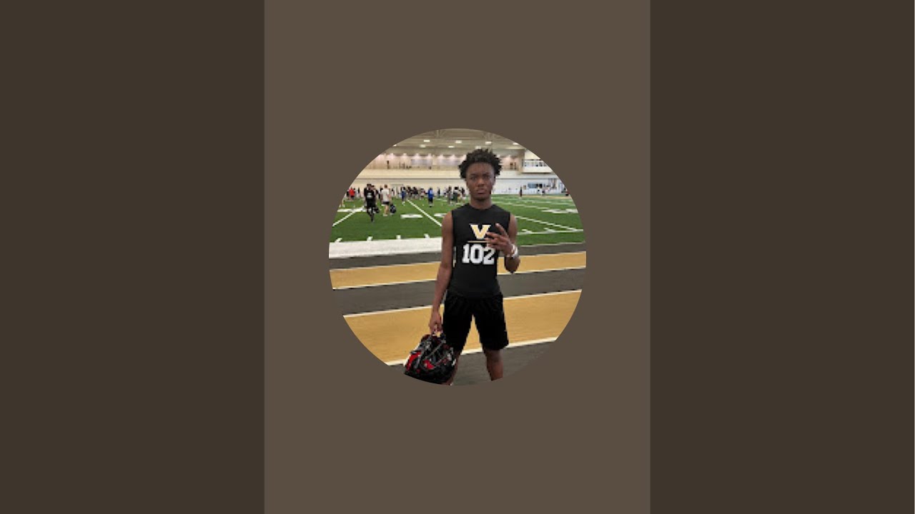 Christopher_Parker_III is live!