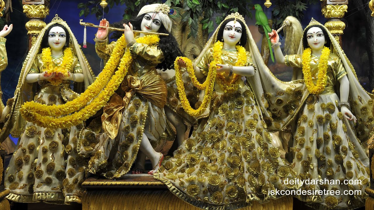 30th Dec. '24 | Mangal Aarti Darshan | Sri Sri Radha Gopinath Temple | ISKCON Chowpatty Mumbai.