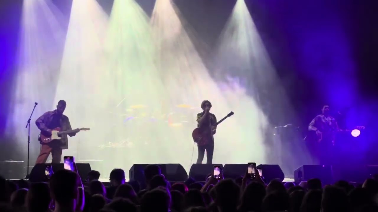Adamlar - Kapısı Kapalı | Live at Uniq İstanbul |28.10.2023