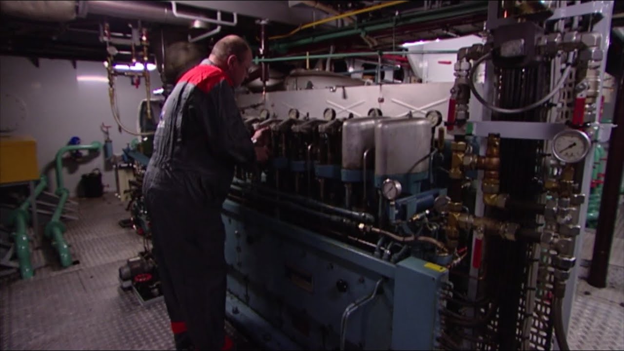 Reparatie verstuiver scheepsmotor bij Wartsila | Binnenvaart