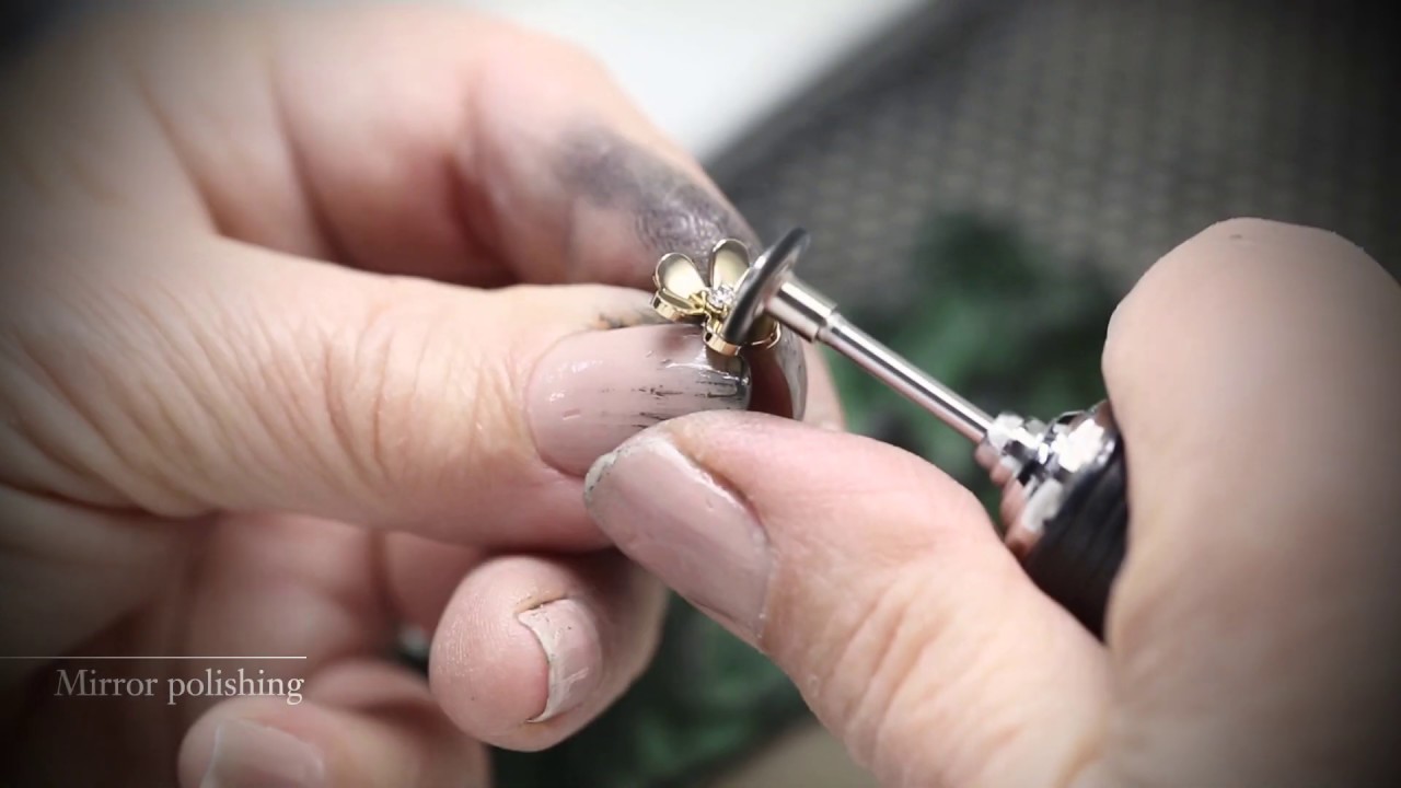 The mirror polishing technique - Frivole collection