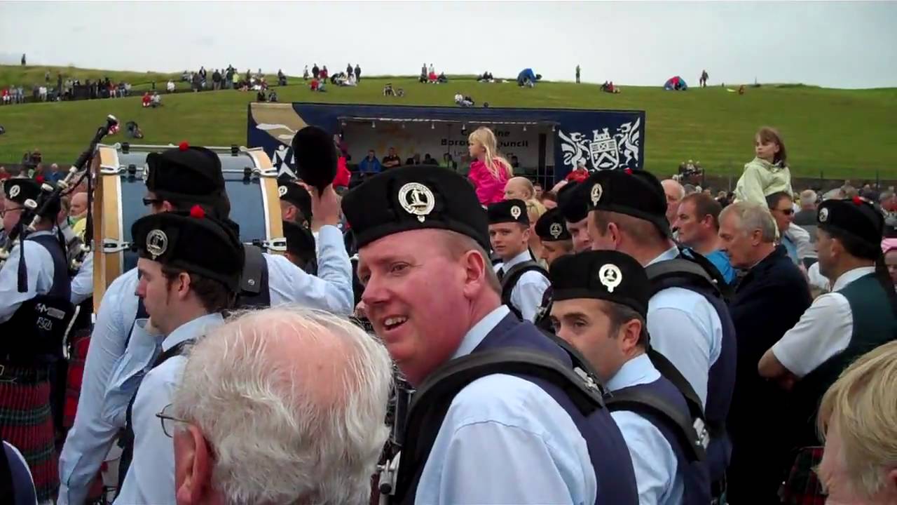 Field Marshal Montgomery Pipe Band playing for Drum Majors - Portrush 2009