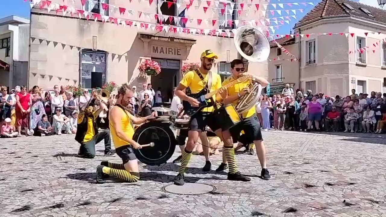 Bandafolies 2024 - Always drinking marching band