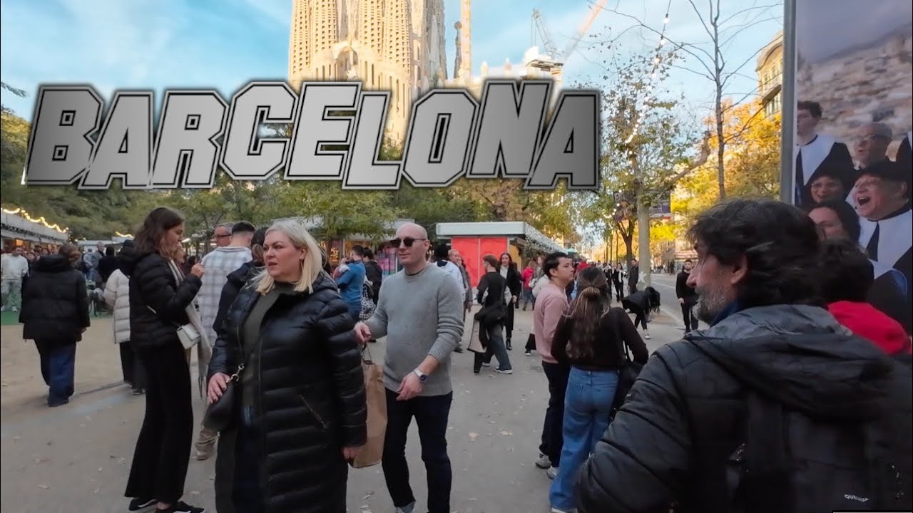 Evening Walk Around Sagrada Familia | Barcelona, Spain