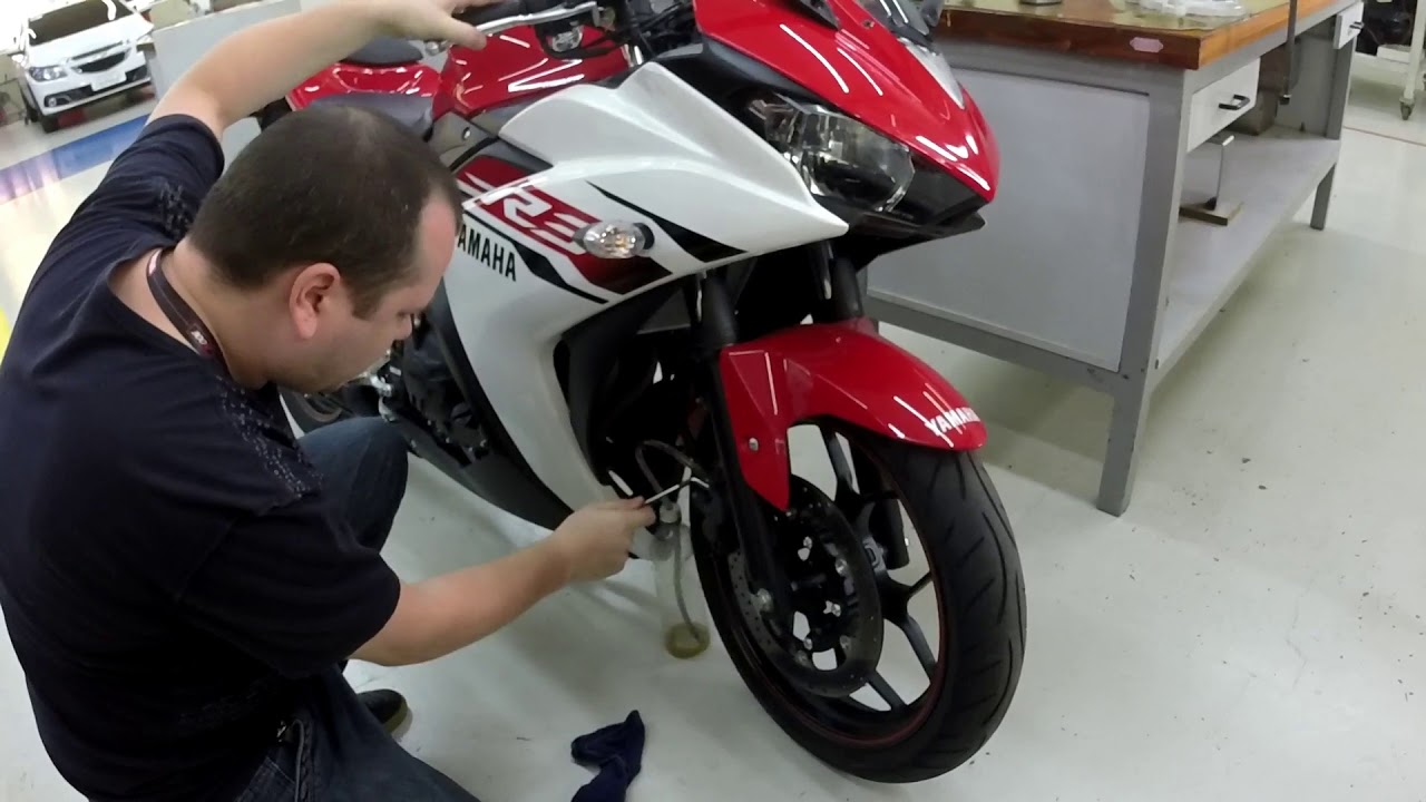 Motul 5.1 troca do fluido de freio  YZF R3