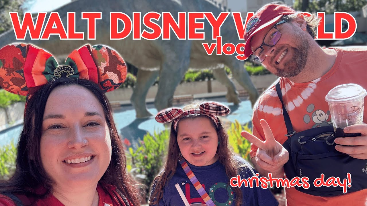 Disney World Vlog ✨ Christmas Day in Magic Kingdom & Hollywood Studios! | 2025