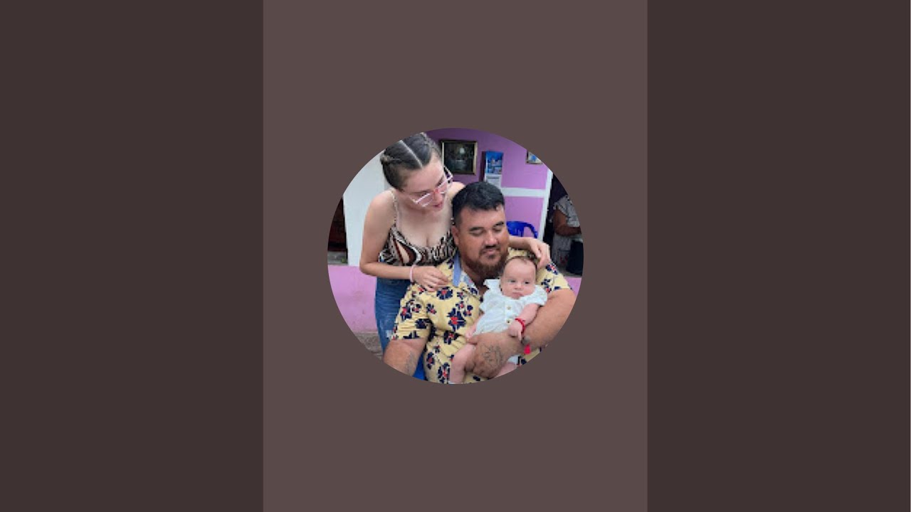 EL TIO Y FAMILIA  está en vivo