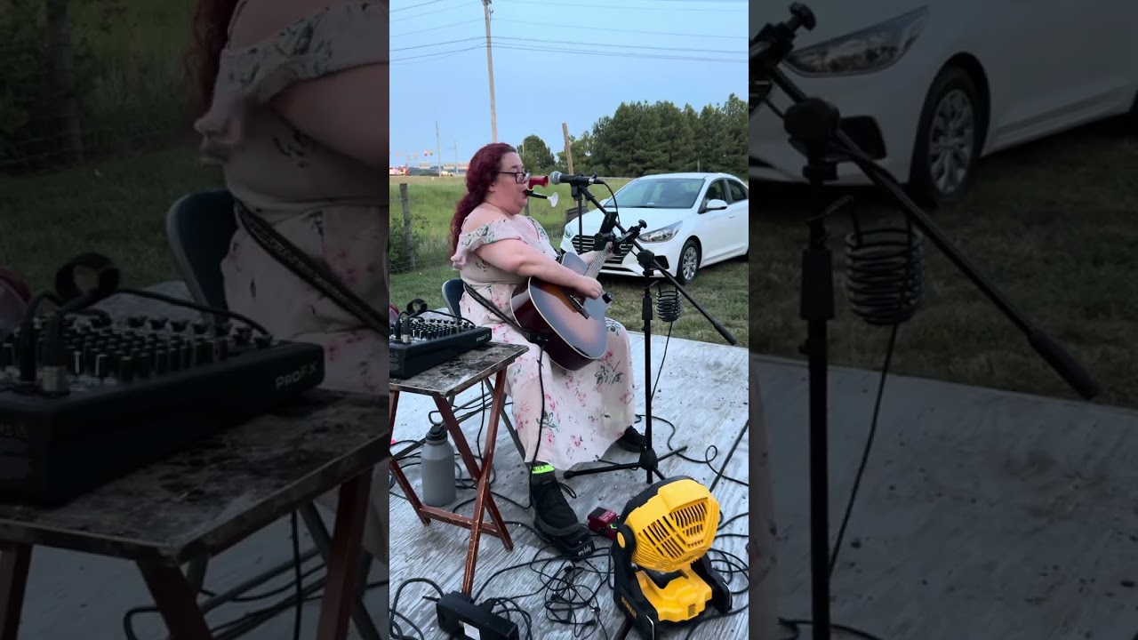 Mysti Mayhem Singing For 23 Minutes Straight Straight 