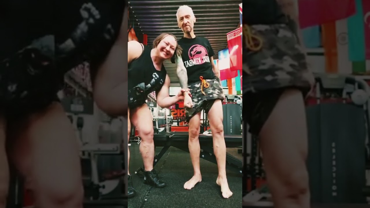 Muscle comparison with Anna K Powerlifter and Hugin (Hrossharsgrani)