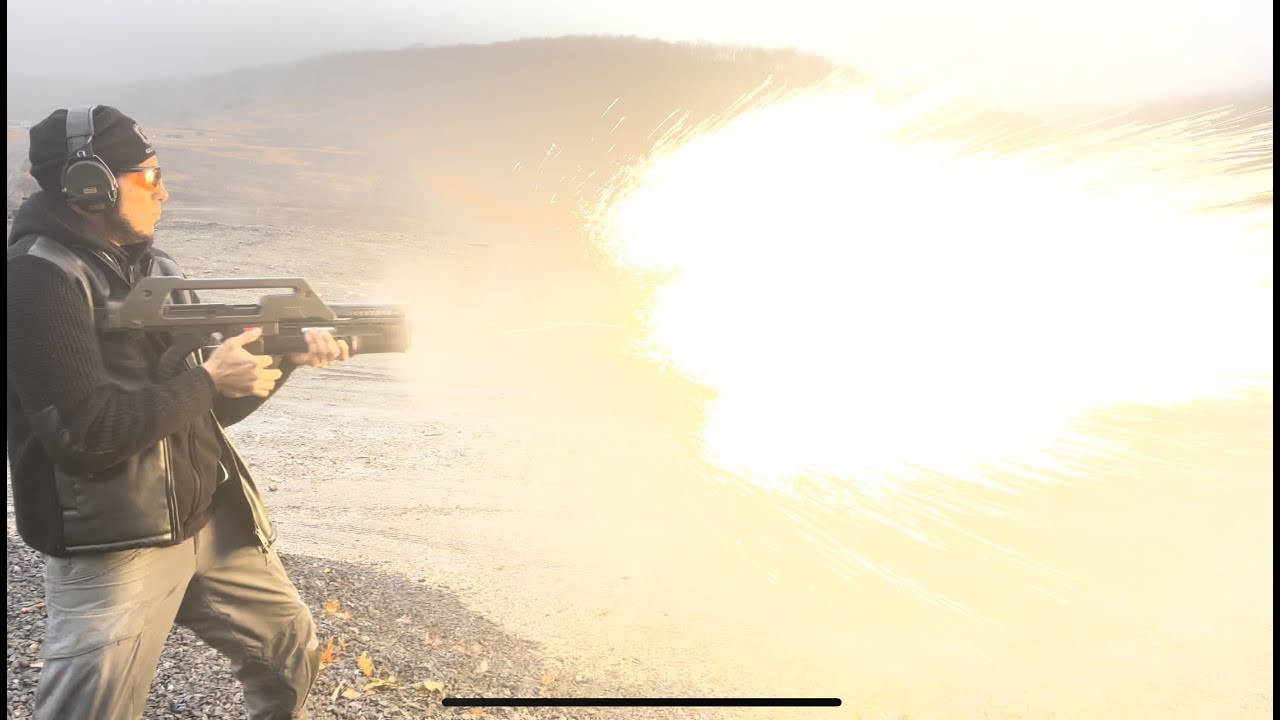 M41A Pulse Rifle Firing Dragons Breath Rounds