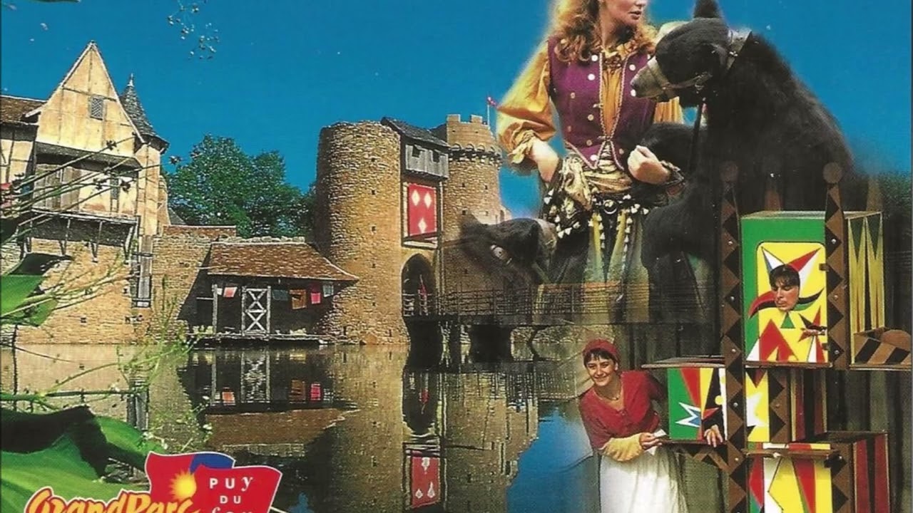 PUY du FOU  souvenir  DR T