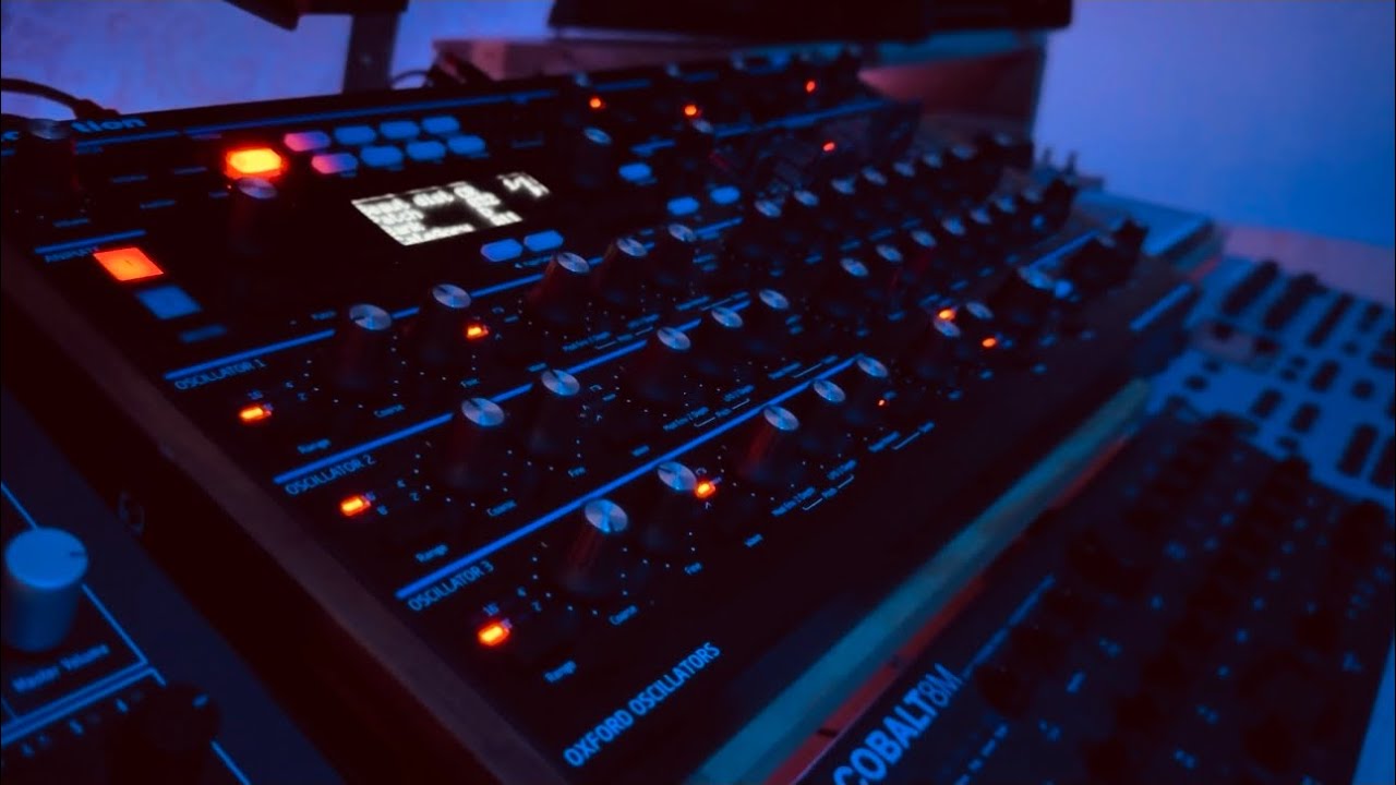 Beautiful Distorted Pad on the Novation Peak