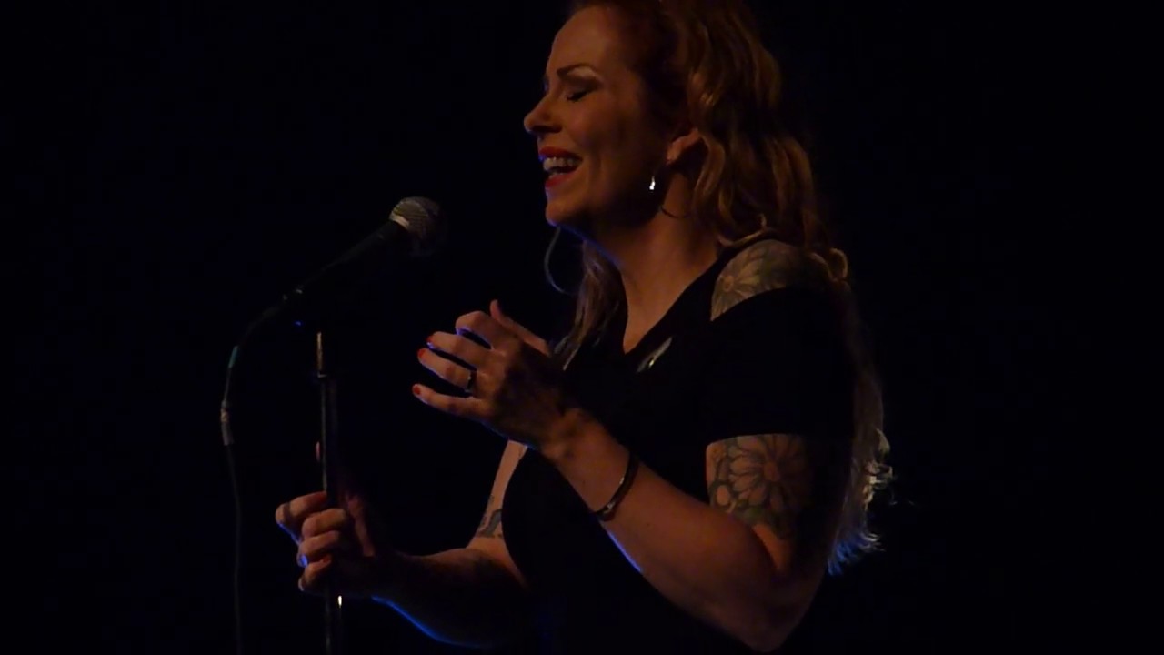 Anneke van Giersbergen - You Learn About It (Inchecken live @ Musis Arnhem 23.01.2019) 2/4