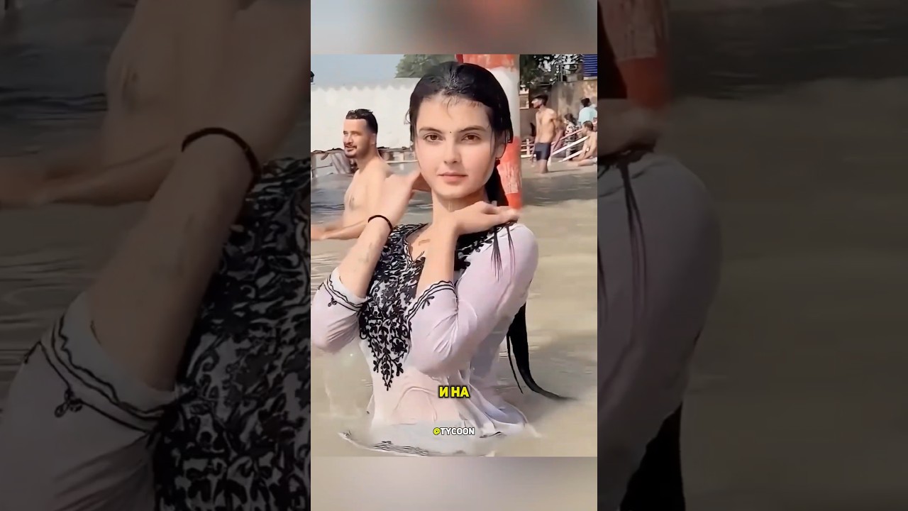 Как люди принимают ванну в реке Ганг?