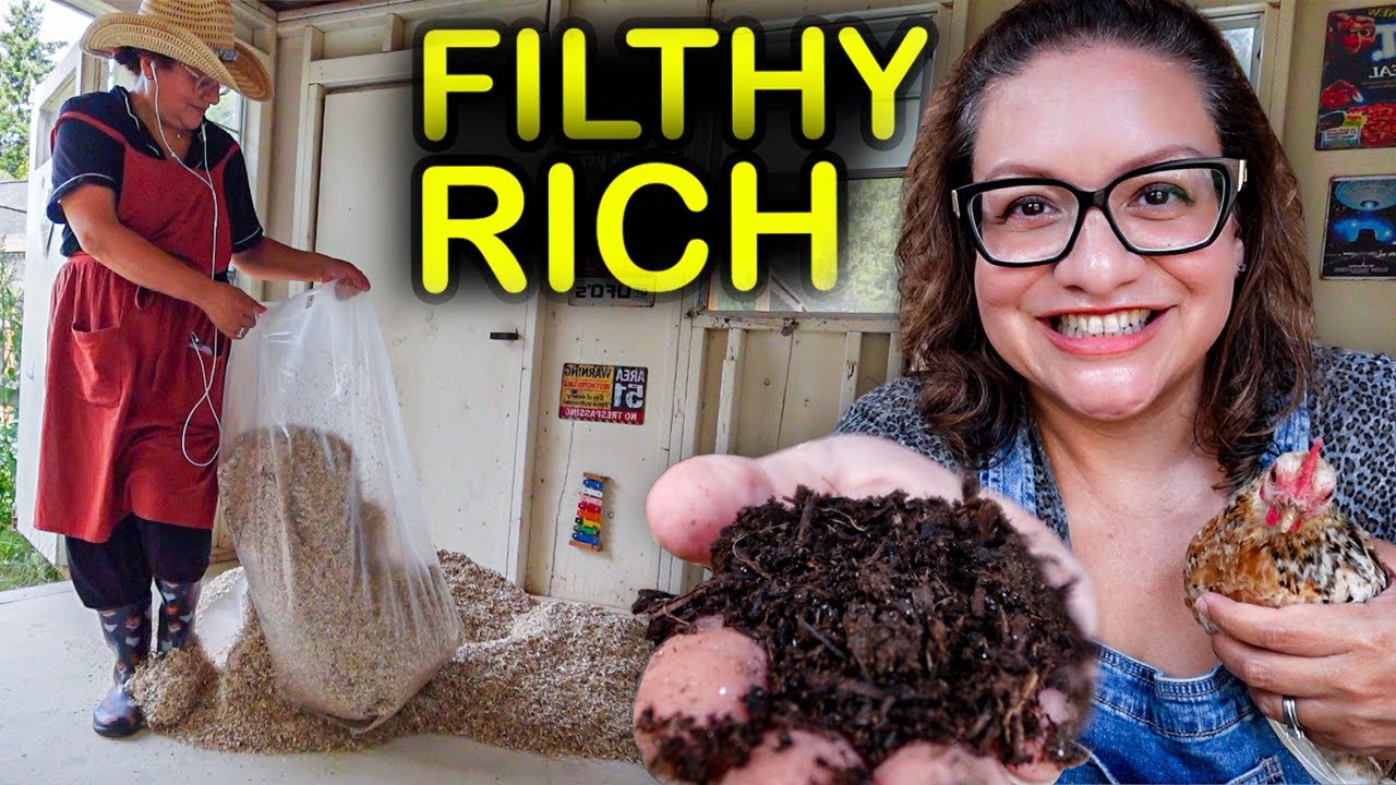 Your DIRTY Chicken Coop is hiding something PRICELESS! Deep Litter Method Explained