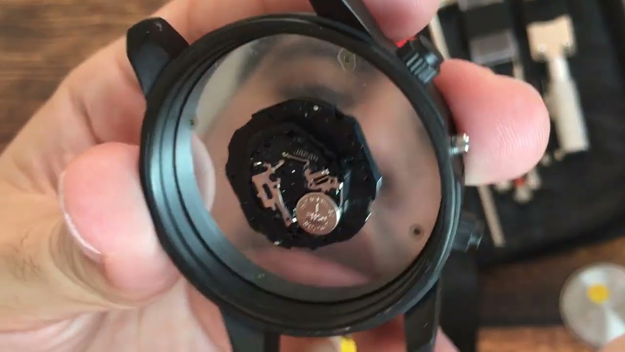Cómo cambiar pila Reloj CURREN 8225 | Usando Herramientas Relojero