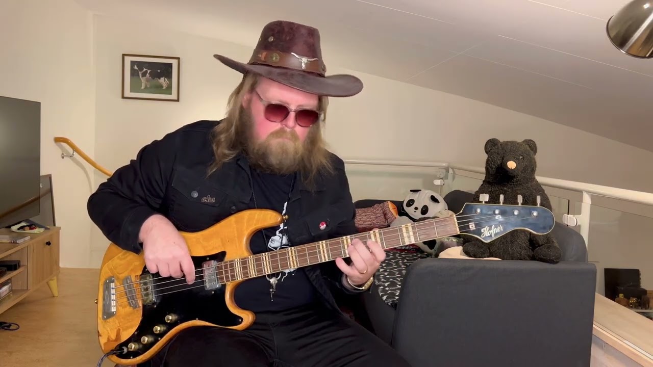 Kristoffer Helle - Rodney Crowell - If Looks Could Kill - Bass
