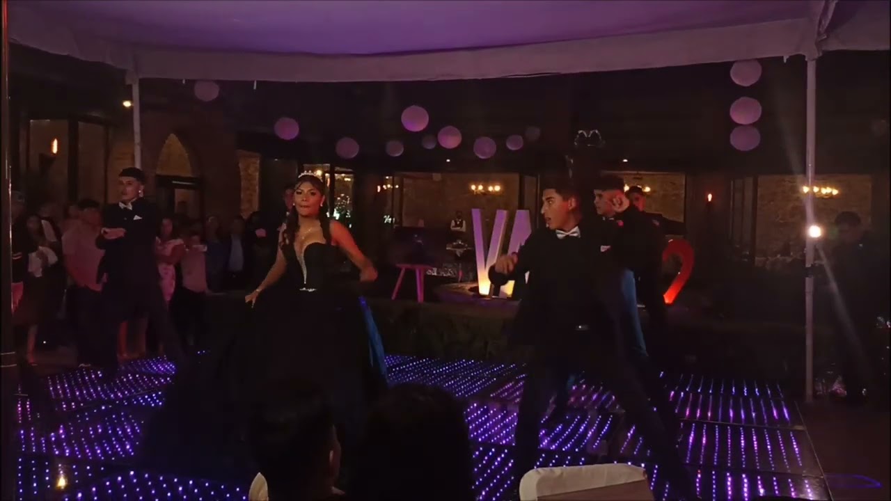 Earned It / Vals Principal / Quinceañera @TheWeeknd