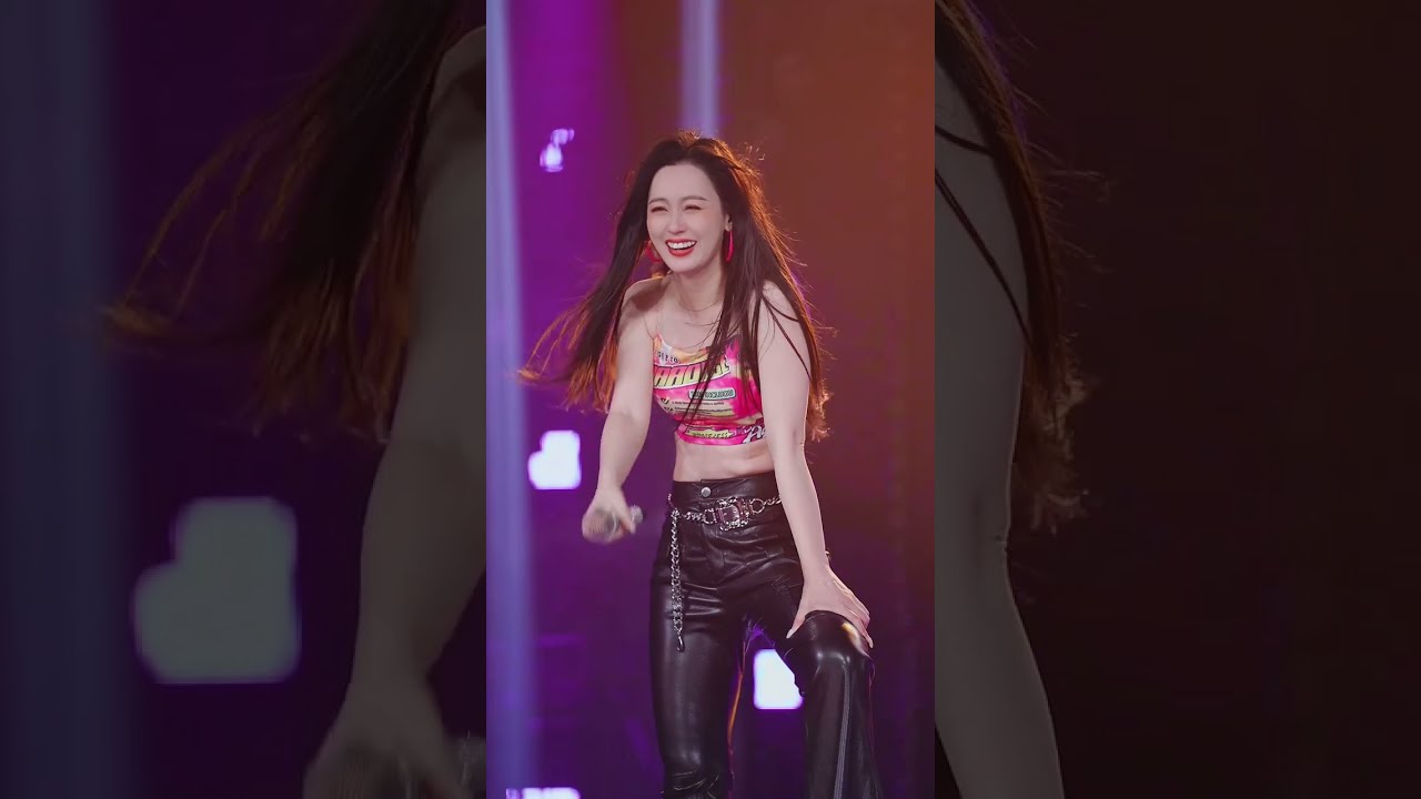 唐艺直播一（20240228）今晚唐艺好性感，小蛮腰都露出来了#唐艺大舞台