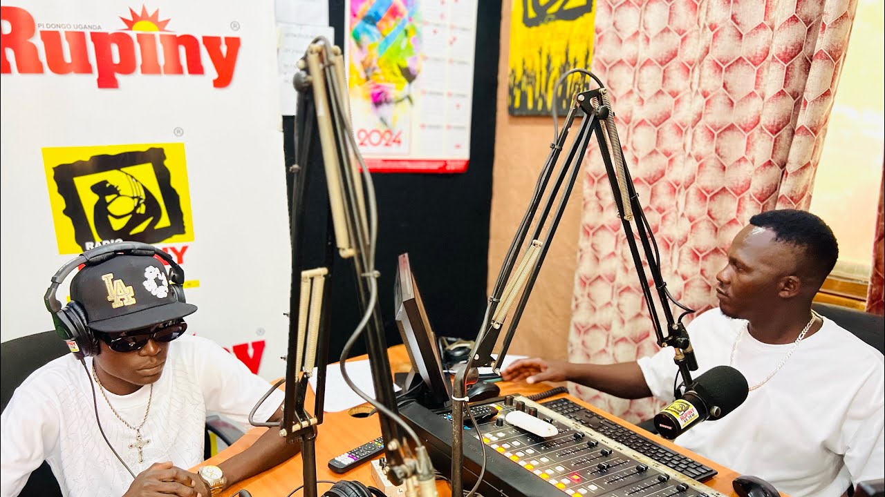 SNOB DEE LIVE WITH 2PEE At Rupiny Fm Now. #TwoRap