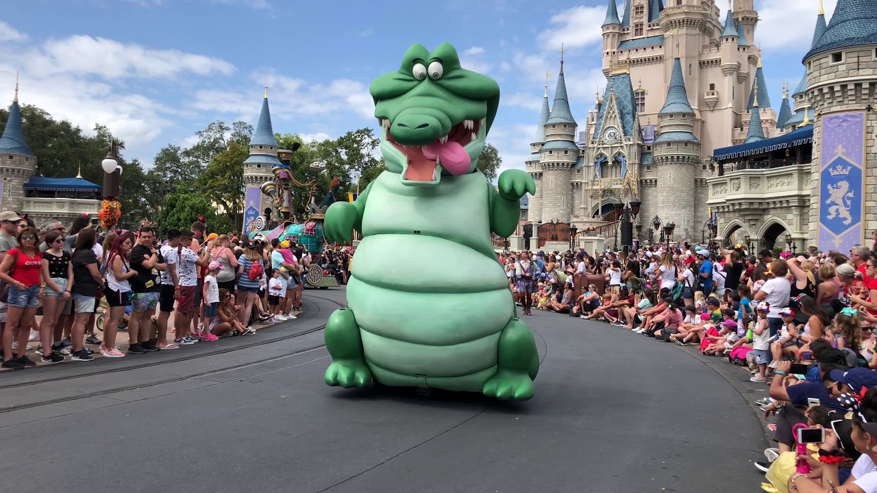Festival of Fantasy Parade from Main Street USA - 4k