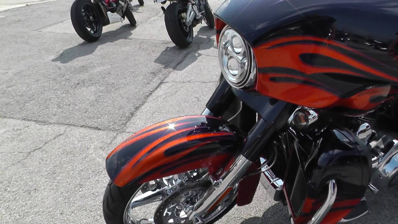 951325 - 2015 Harley Davidson CVO Street Glide FLHXSE - Used Motorcycle For Sale