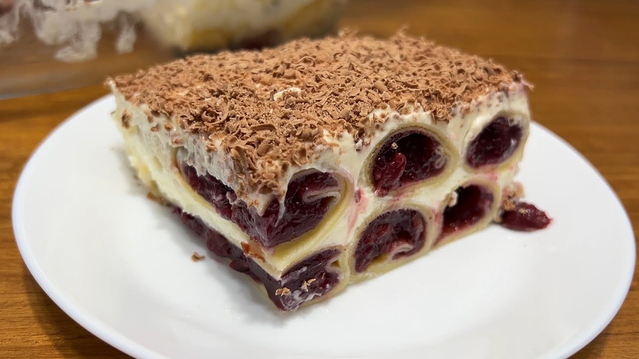 Млинці з вишнями. Неймовірно смачний десерт.