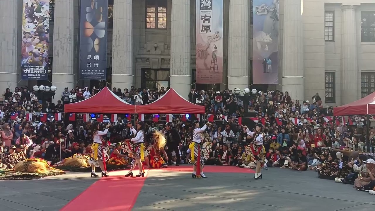 SENI REOG PONOROGO tampil di TAIWAN 