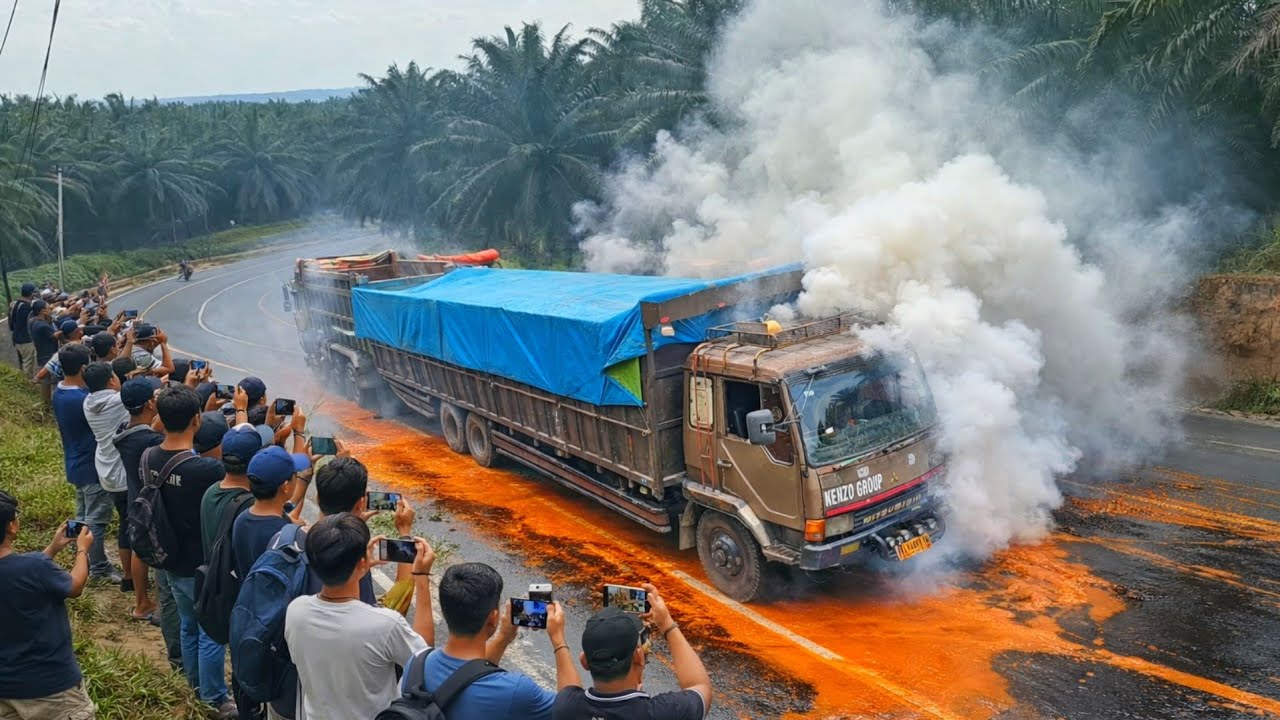GAWAT..!!! Minyak Cpo Tumpah Supir Cerdas Ganjal Otomatis Pun Di Temukan
