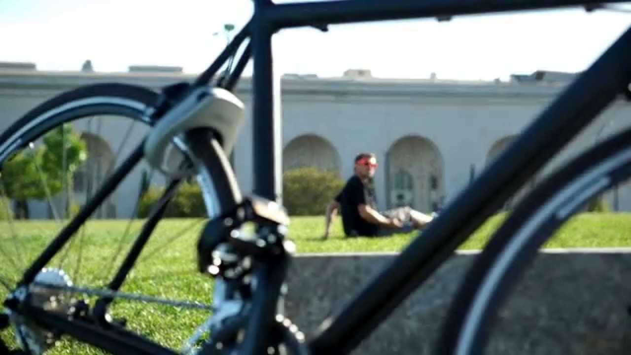 LINKA: World's First Auto-Unlocking Smart Bike Lock