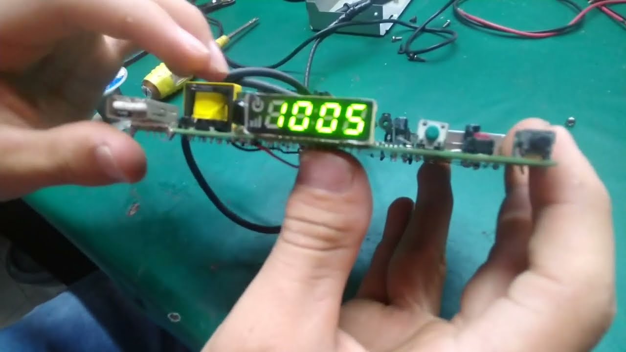 Reparación de decodificador TDT que no enciende, Lo repare con cargador de celular 5V