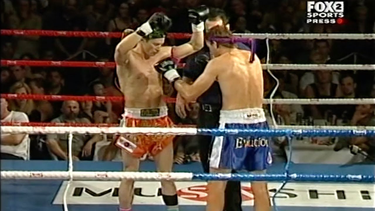 Bruce "Preacher" Macfie Vs Warren Elson - Evolution Muay Thai 5