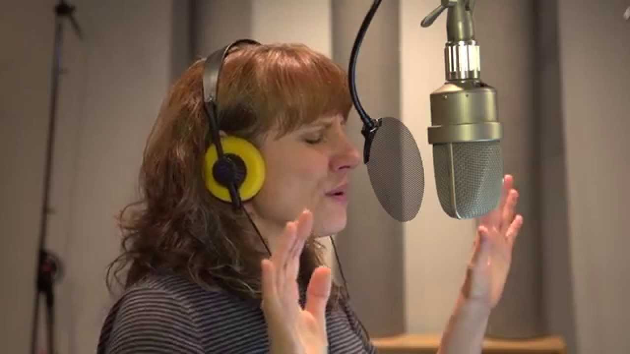 Chicago Jazz Singer Elaine Dame Recording Something to Live For