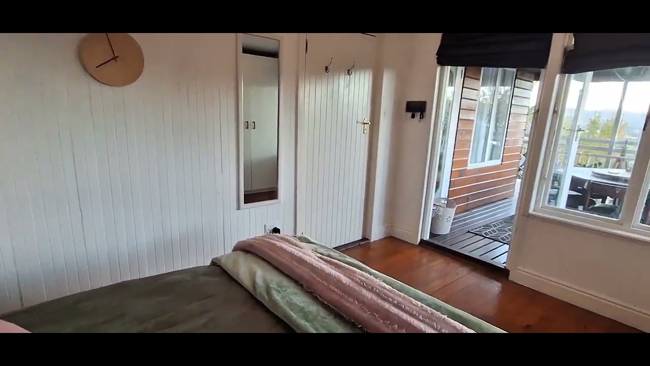 Hidden Timber Gem Upper Old Place Knysna with Flatlet and Heads View