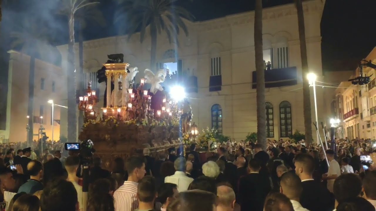 La Sentencia de Almería en la Plaza de la Catedral con Rosario de Cádiz | Magna 2022.