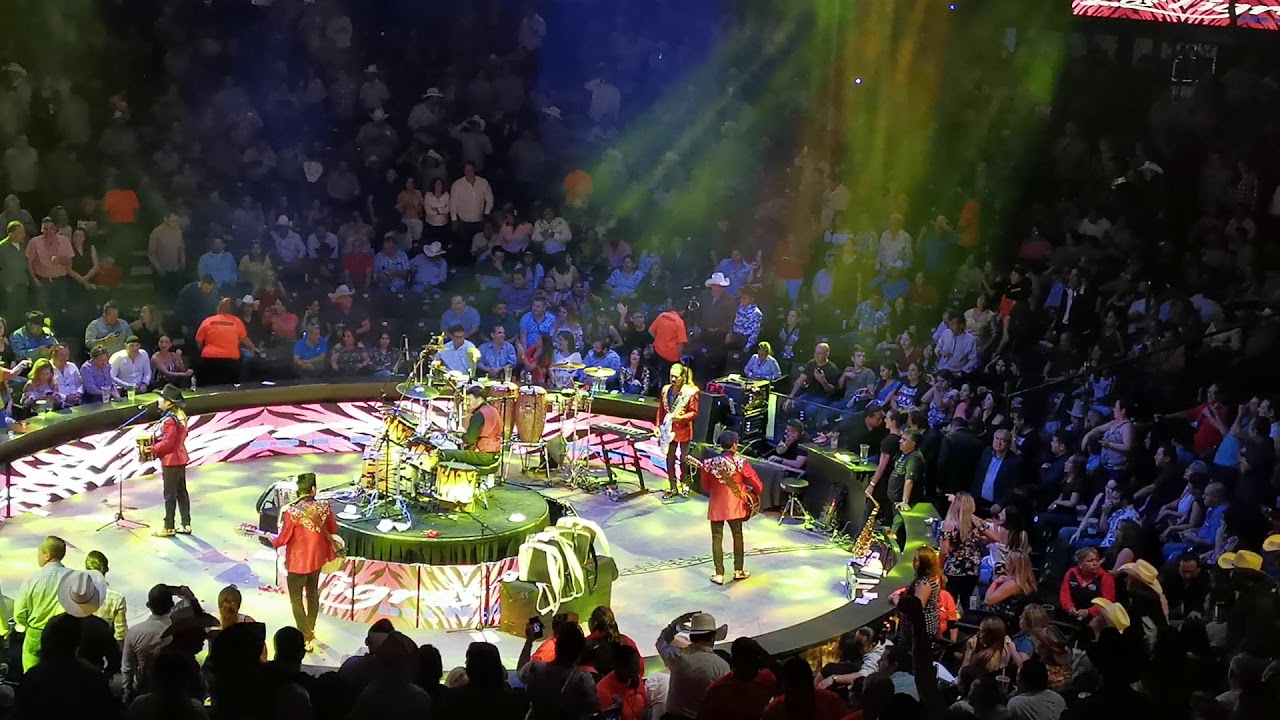 La fuga del rojo. Los Tigres Del Norte en vivo