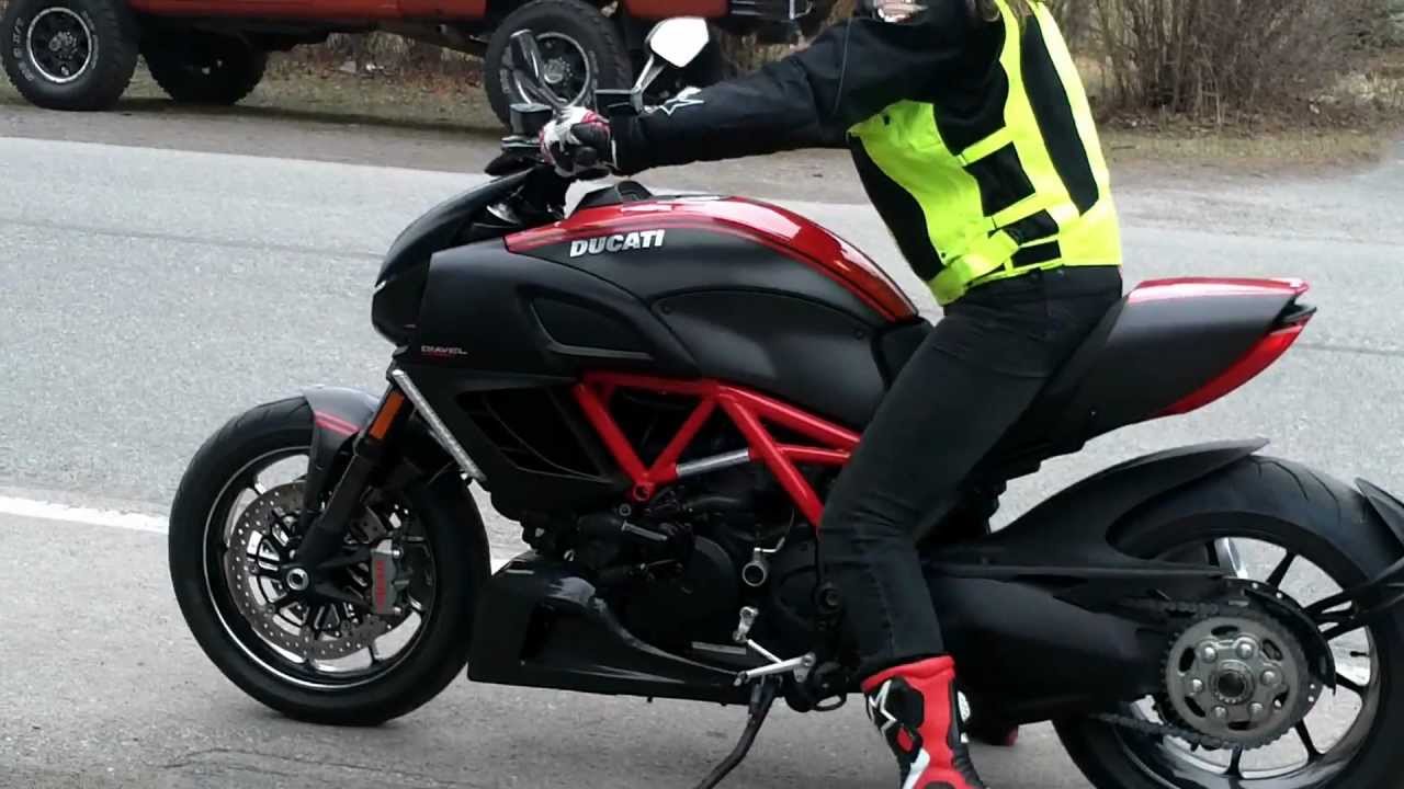 2011 Ducati  Diavel Carbon