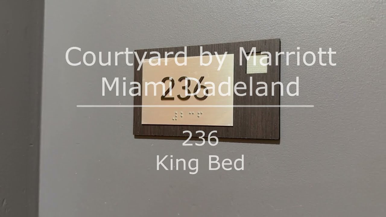 Courtyard by Marriott Miami Dadeland King Bed with Sofa bed